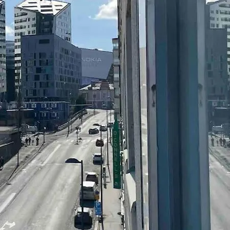 Enjoy Centre In Spacious Apt Next To Arena Διαμέρισμα *